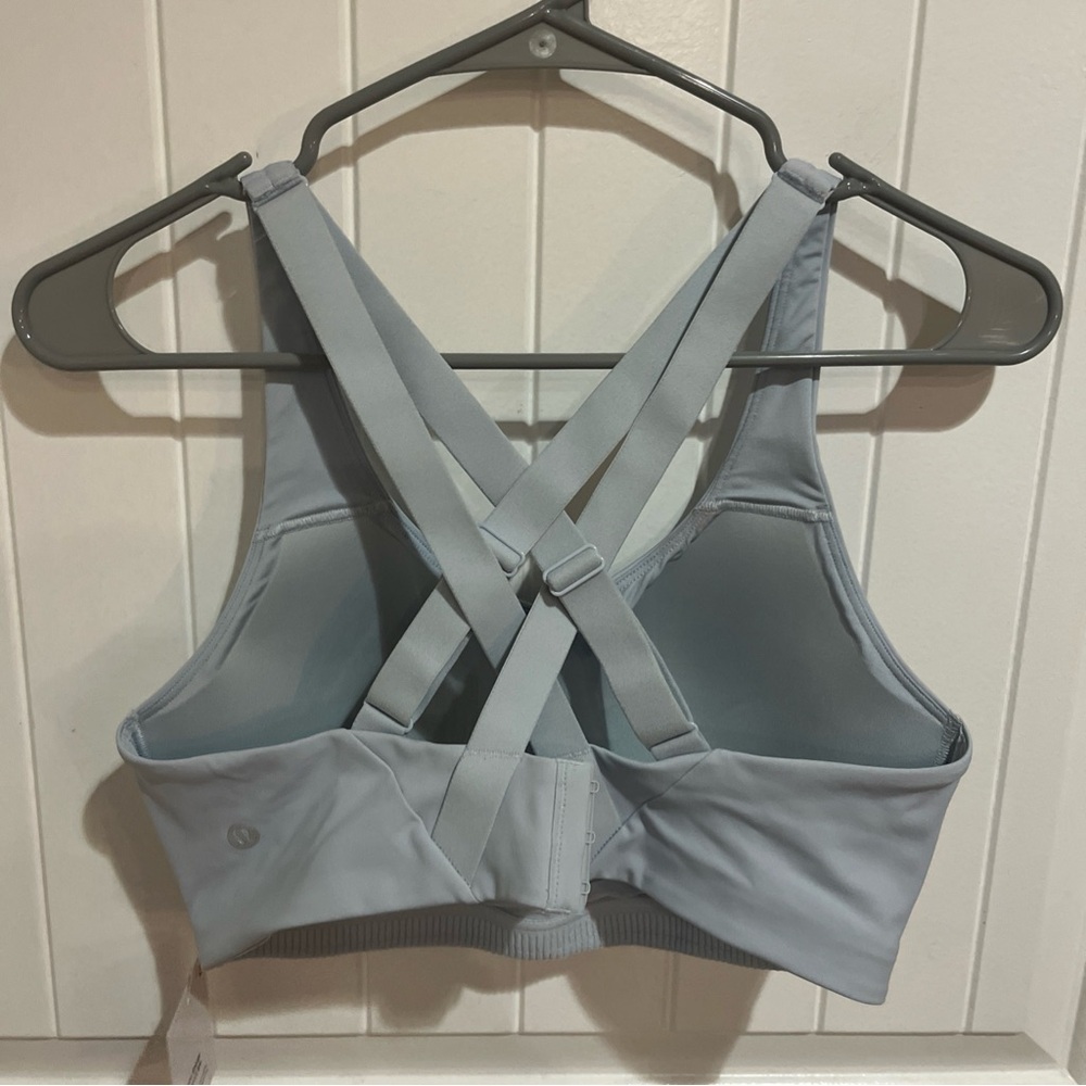 Lululemon Athletica Light Gray Cross-Back Sports Bra - Picture 5 of 7